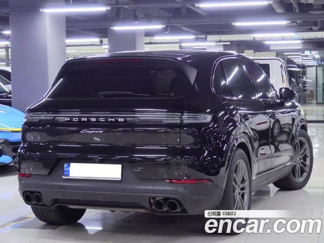 Porsche Cayenne (PO536), 2024 4