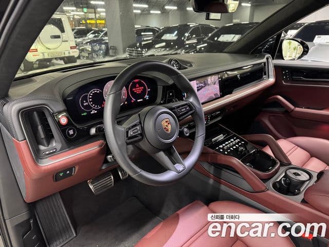 Porsche Cayenne (PO536), 2024 все фото