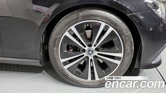 Mercedes-Benz E-класс W213 Avantgarde, 2021 все фото