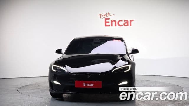 Tesla модель S Plaid, 2023 3