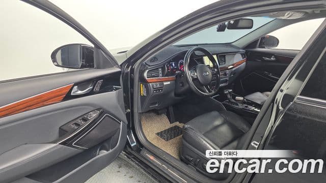 Kia All New K7 Noblesse, 2017 10