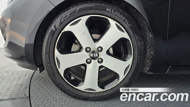 Kia All New Pride Prestige, 2012 все фото