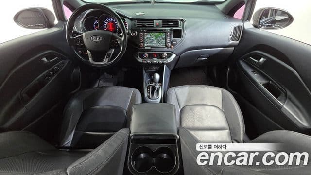 Kia All New Pride Prestige, 2012 7