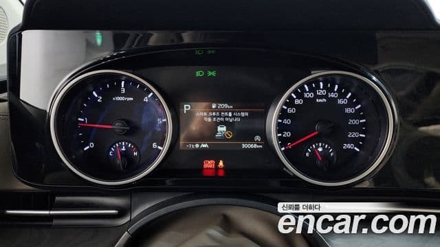 Kia Carnival 4세대 Noblesse, 2021 8