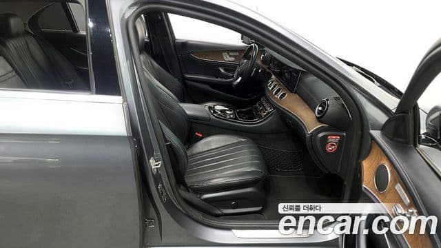 Mercedes-Benz E-класс W213 Exclusive, 2017 11