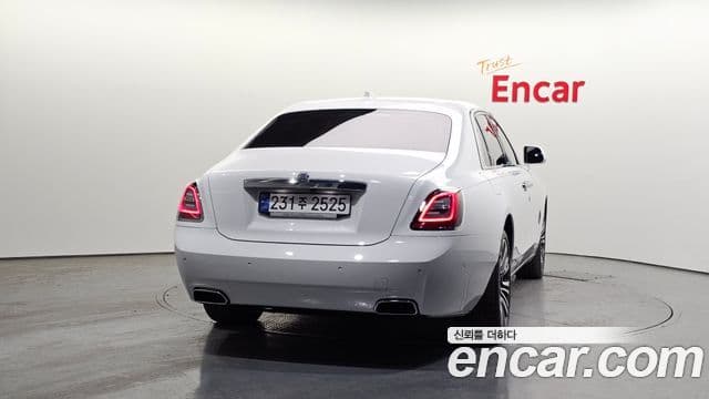 Rolls-Royce 고스트 2세대, 2023 4
