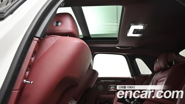 Rolls-Royce 고스트 2세대, 2021 19
