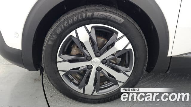 Peugeot 5008 2세대 1.5 BlueHDi Allure, 2021 8