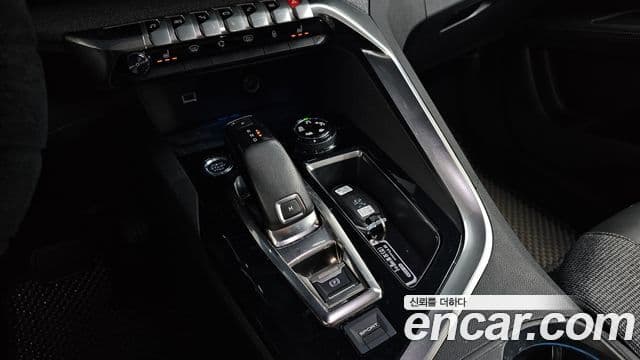 Peugeot 5008 2세대 1.5 BlueHDi Allure, 2021 20