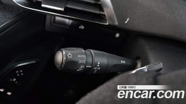 Peugeot 5008 2세대 1.5 BlueHDi Allure, 2021 3