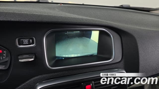 Volvo V40 2세대, 2016 16