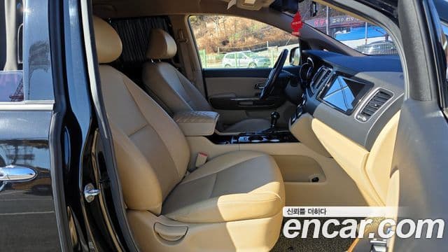 Kia All New Carnival Prestige, 2016 10