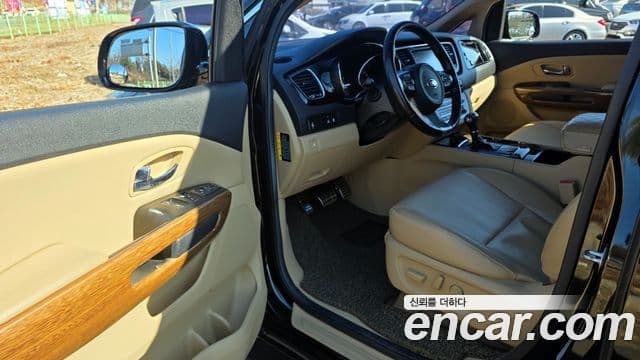 Kia All New Carnival Prestige, 2016 11