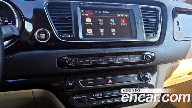 Kia All New Carnival Prestige, 2016 15