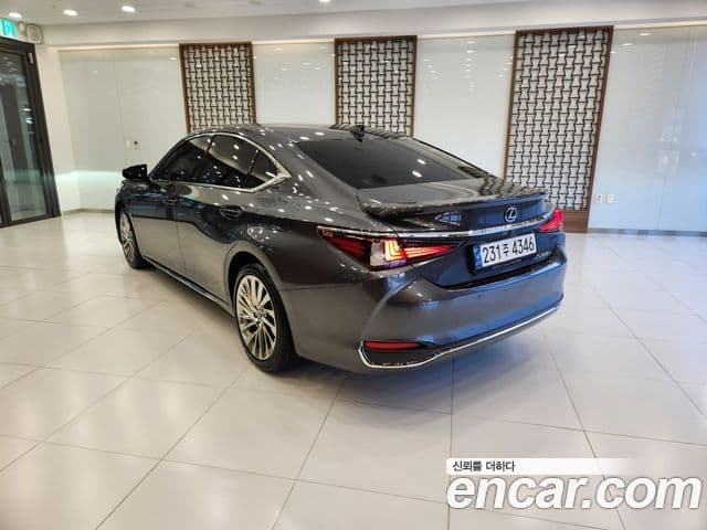 Lexus ES300h 7세대 Executive, 2026 2