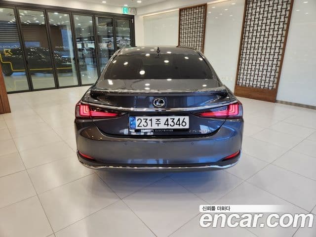 Lexus ES300h 7세대 Executive, 2026 4