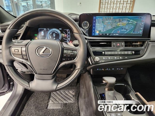 Lexus ES300h 7세대 Executive, 2026 11