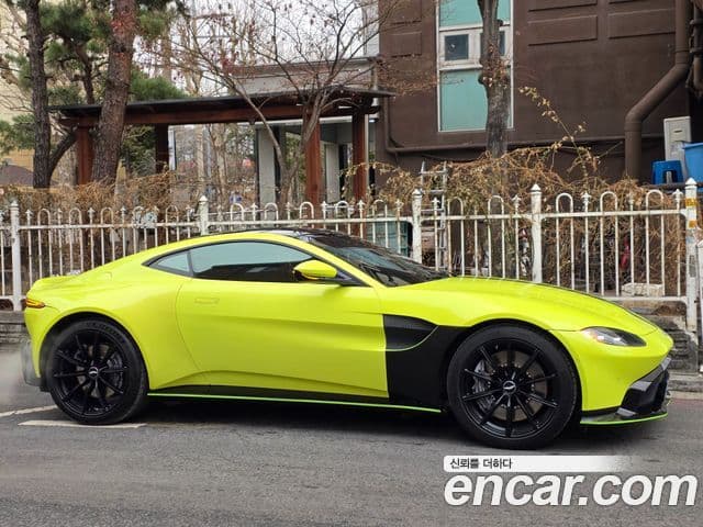 Aston Martin 밴티지 2세대 4.0 V8 купе, 2019 3