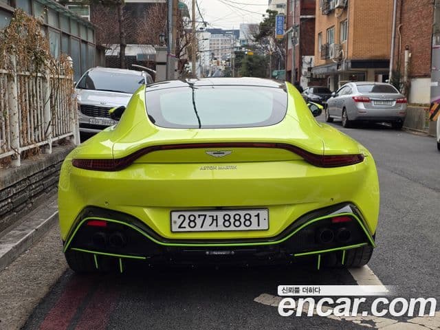 Aston Martin 밴티지 2세대 4.0 V8 купе, 2019 4