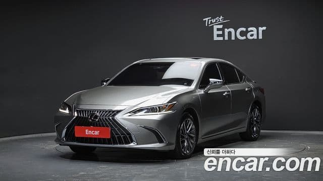 Lexus ES300h 7세대 Luxury Plus, 2025 1