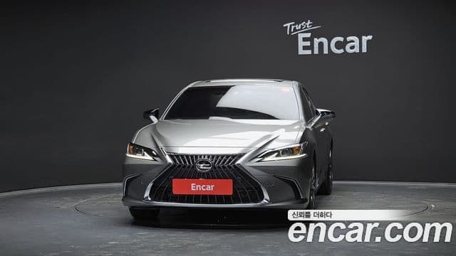 Lexus ES300h 7세대 Luxury Plus, 2025 3