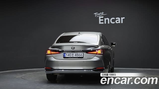 Lexus ES300h 7세대 Luxury Plus, 2025 4