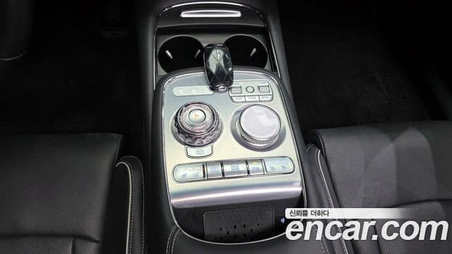 Genesis G90 (RS4) бензин 3.5 турбо AWD, 2024 9