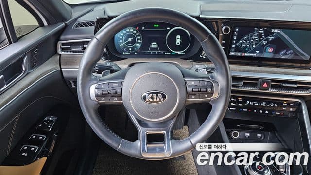 Kia K5 3세대 Signature, 2021 13
