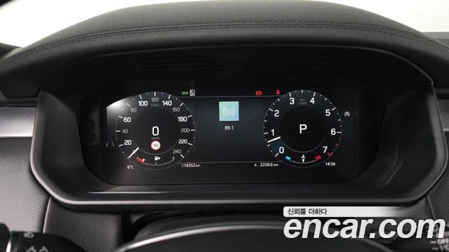 Land Rover Discovery 5 P360 Dynamic HSE, 2025 8