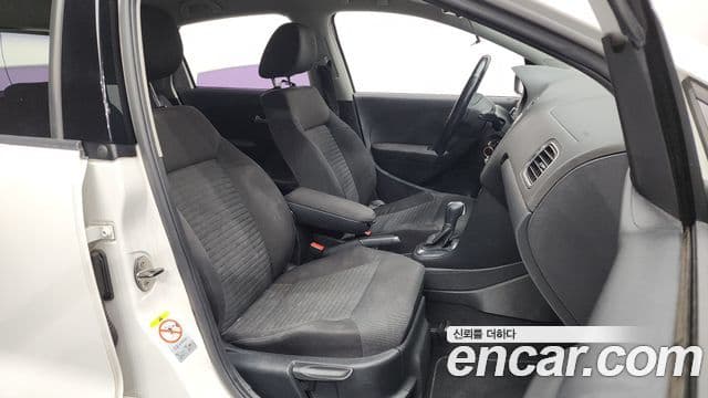 Volkswagen 폴로 5세대, 2014 11