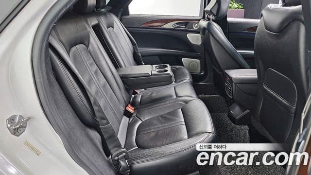 Lincoln New MKZ 2세대, 2017 12