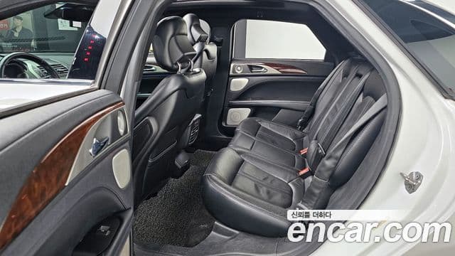 Lincoln New MKZ 2세대, 2017 13