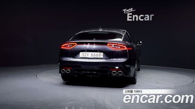 Kia 스팅어 Platinum, 2019 4
