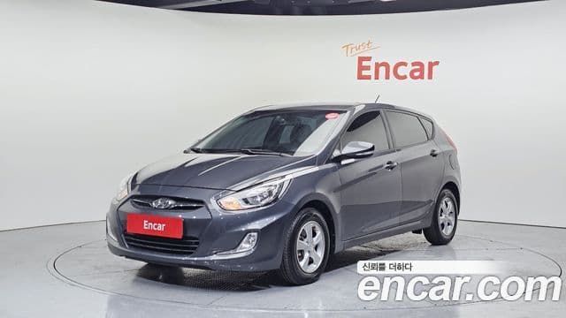 Hyundai Accent(новый кузов / новое поколение) Premier, 2012 1