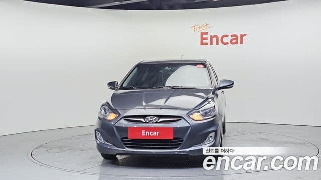 Hyundai Accent(новый кузов / новое поколение) Premier, 2012 3