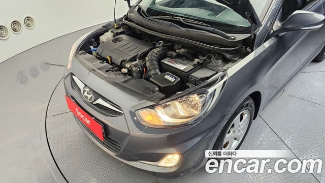 Hyundai Accent(новый кузов / новое поколение) Premier, 2012 6