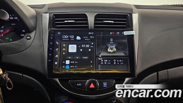 Hyundai Accent(новый кузов / новое поколение) Premier, 2012 16