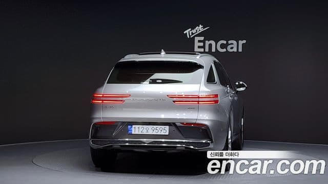 Genesis GV70, 2025 4