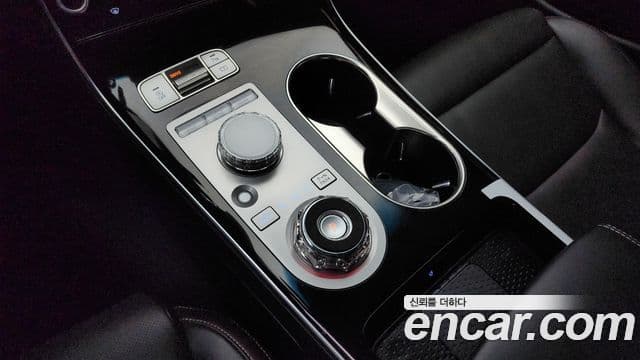 Genesis GV70, 2025 9