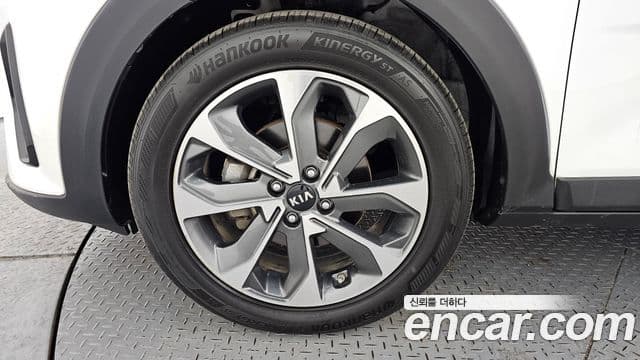 Kia Stonic Trendy, 2018 все фото