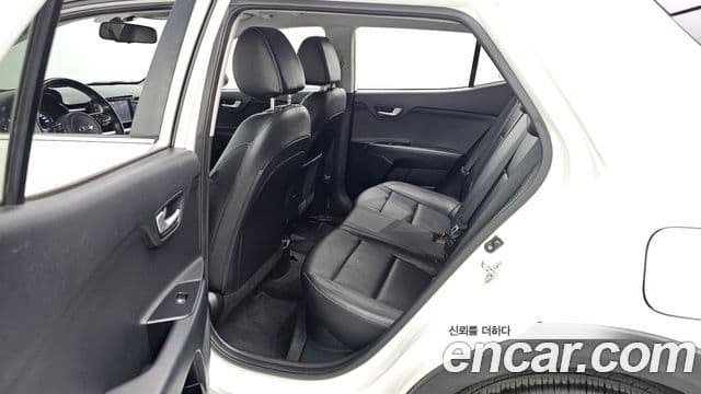 Kia Stonic Trendy, 2018 12