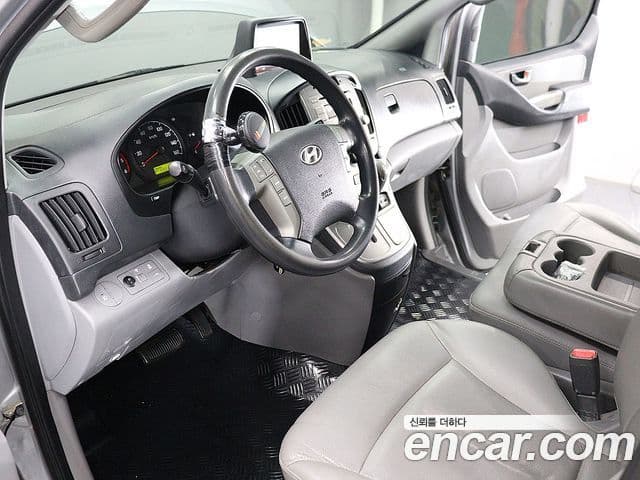Hyundai Grand Starex CVX Luxury, 2014 15
