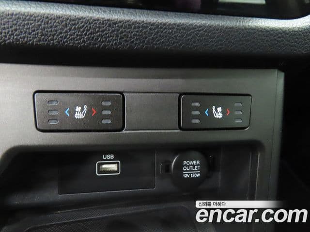 KG모빌리티(SsangYong) Korando EV (이모션) E5, 2022 12