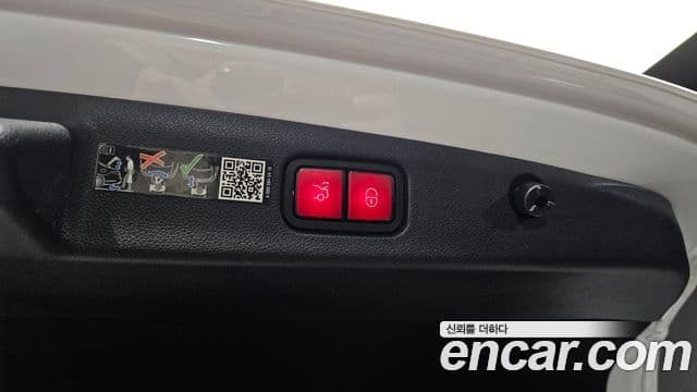 Mercedes-Benz E-класс W214 Avantgarde, 2024 19