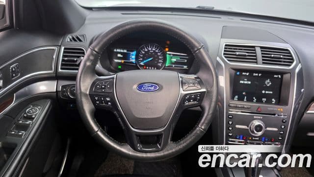 Ford Explorer 5세대, 2018 13