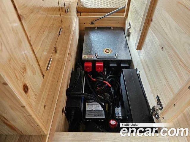 Hyundai Staria компания по спецнадстройкам, 2022 17