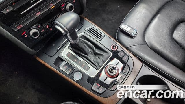 Audi New A4 B8, 2016 9