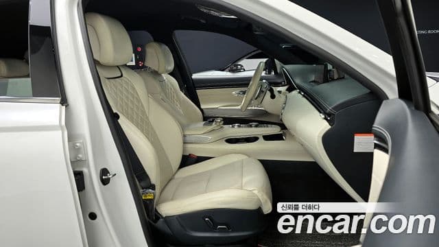 Genesis electrified GV70 e-AWD, 2022 10