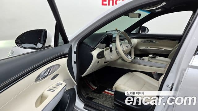 Genesis electrified GV70 e-AWD, 2022 11