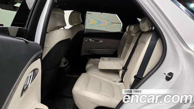 Genesis electrified GV70 e-AWD, 2022 12